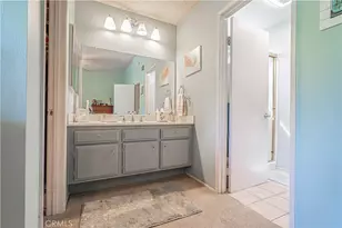 27939 Caraway Ln, Saugus, CA 91350 - Photo 20
