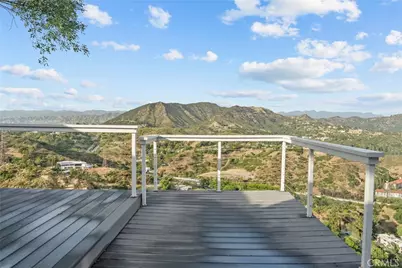7027 Macapa, Los Angeles, CA 90068 - Photo 14