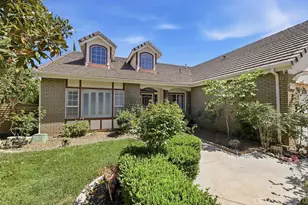 41830 Stratford Cir, Palmdale, CA 93551 - Photo 2
