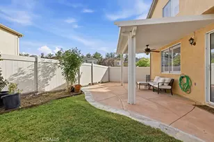 27247 Marisa Dr, Canyon Country, CA 91387 - Photo 22