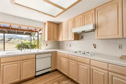 8971 Moorcroft, West Hills, CA 91304 - Photo 18