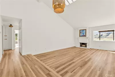 8971 Moorcroft, West Hills, CA 91304 - Photo 12