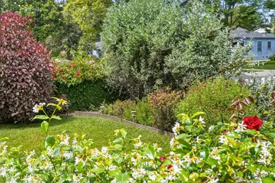 11656 Margate Street, Valley Village, CA 91601 - Photo 24