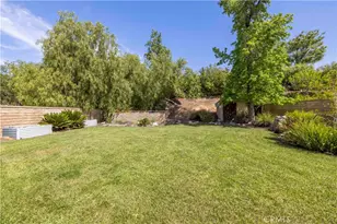 25541 Pembrook Pl, Saugus, CA 91350 - Photo 52