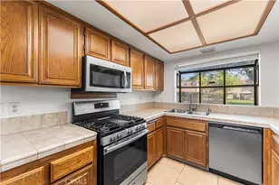 422 W Avenue J5, Lancaster, CA 93534 - Photo 24