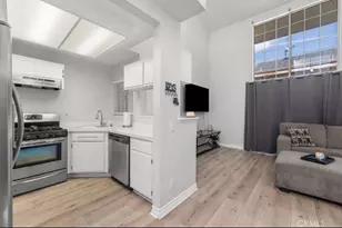 11150 Glenoaks, Pacoima, CA 91331 - Photo 4
