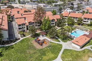 28021 Sarabande, Canyon Country, CA 91387 - Photo 38