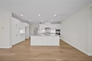 20560 Galloway Dr, Saugus, CA 91350 - Photo 16