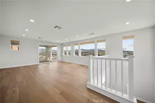 20560 Galloway Dr, Saugus, CA 91350 - Photo 32