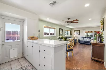 27951 Carvel Drive, Canyon Country, CA 91351 - Photo 16