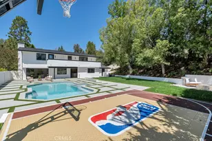 5700 Fairhaven, Woodland Hills, CA 91367 - Photo 44