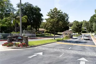 26311 Green Terrace Dr, Newhall, CA 91321 - Photo 52