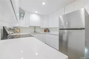 21329 Lake Shore Dr, California City, CA 93505 - Photo 12