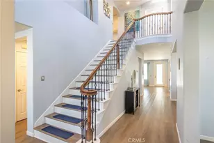 21922 Crestline, Saugus, CA 91390 - Photo 6