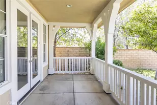 21922 Crestline, Saugus, CA 91390 - Photo 30