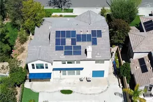 21922 Crestline, Saugus, CA 91390 - Photo 2