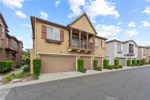 19527 Opal Ln, Saugus, CA 91350 - Photo 2