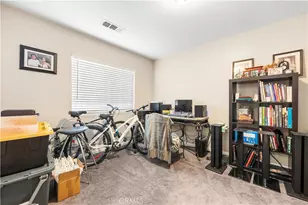 19527 Opal Ln, Saugus, CA 91350 - Photo 28