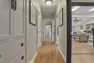 11592 Kling Street, Valley Village, CA 91602 - Photo 14