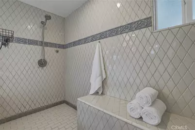 11592 Kling Street, Valley Village, CA 91602 - Photo 26