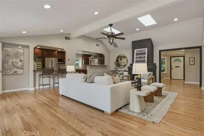 11592 Kling Street, Valley Village, CA 91602 - Photo 12