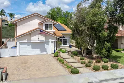 28523 Red Cedar, Saugus, CA 91390 - Photo 2