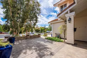 28523 Red Cedar, Saugus, CA 91390 - Photo 4