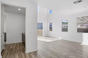 570 Jubilee Pl, Santa Paula, CA 93060 - Photo 8