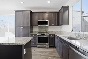 570 Jubilee Pl, Santa Paula, CA 93060 - Photo 12