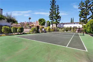 18344 Collins St, Tarzana, CA 91356 - Photo 24