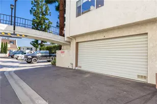 18344 Collins St, Tarzana, CA 91356 - Photo 28