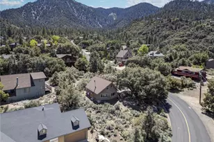 2028 Linden Dr, Pine Mountain Club, CA 93222 - Photo 2