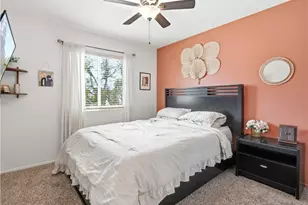 24842 Noelle, Newhall, CA 91321 - Photo 18