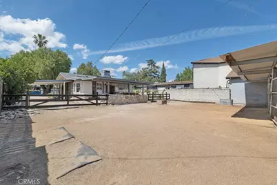11166 Allegheny, Los Angeles, CA 91352 - Photo 18