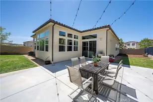 19045 Martino Ct, Saugus, CA 91350 - Photo 24