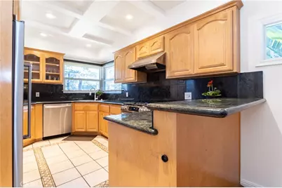 11035 White Oak Avenue, Granada Hills, CA 91344 - Photo 6