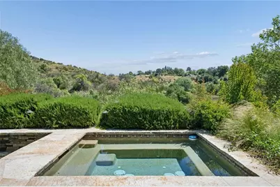 22043 Parvin, Saugus, CA 91350 - Photo 16