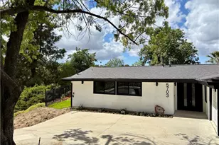 5703 McDonie, Woodland Hills, CA 91367 - Photo 2