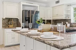 5224 Woodlake, Woodland Hills, CA 91367 - Photo 14