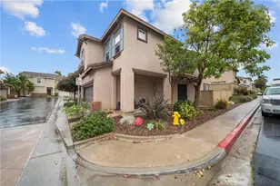 1506 Los Santos Ct, Camarillo, CA 93010 - Photo 2