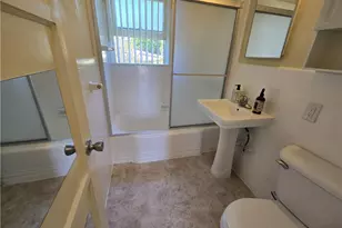 1129 N Clark, West Hollywood, CA 90069 - Photo 4