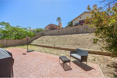 27702 Bridlewood, Castaic, CA 91384 - Photo 28