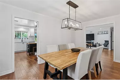 23521 Styles Street, Woodland Hills, CA 91367 - Photo 8