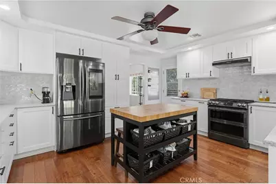 23521 Styles Street, Woodland Hills, CA 91367 - Photo 10