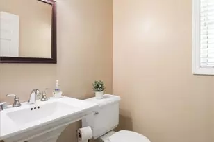 5455 Sylmar, Sherman Oaks, CA 91401 - Photo 14