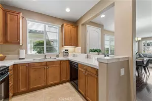 28458 Santa Rosa, Saugus, CA 91350 - Photo 6