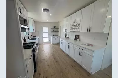 9753 Mercedes Avenue, Arleta, CA 91331 - Photo 8