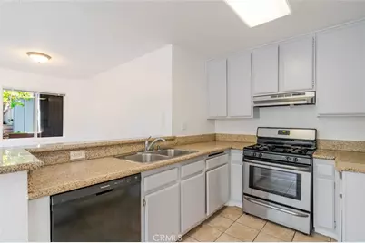 13126 Bromont #1, Sylmar, CA 91342 - Photo 12