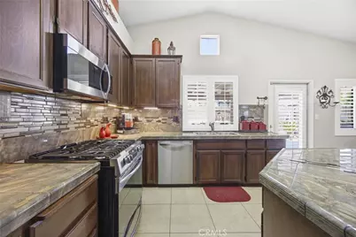 9910 Pyramid Peak Drive, Bakersfield, CA 93311 - Photo 26