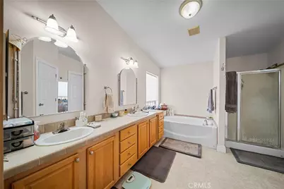 25407 Eaglefall Avenue, Lancaster, CA 93536 - Photo 22
